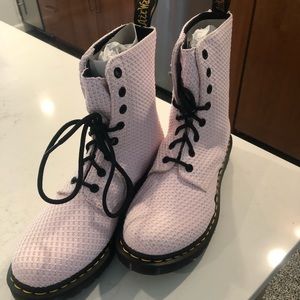 Pink dr. martens